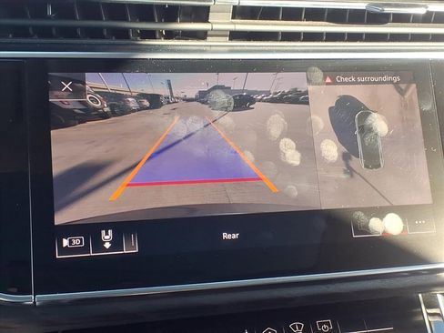 Used 2019 Audi Q8 Prestige w/ Luxury Package image 25