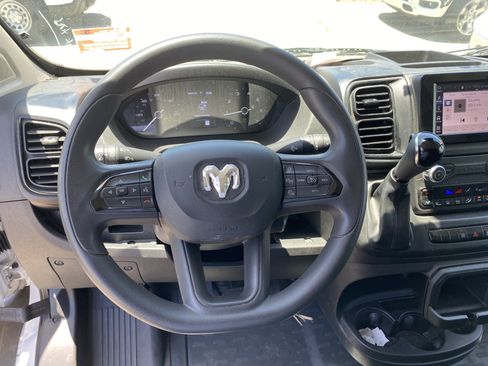 Used 2024 RAM ProMaster 2500 w/ Safety Group FWD image 12