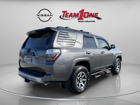 Used 2020 Toyota 4Runner TRD Off-Road AWD/4WD image 8