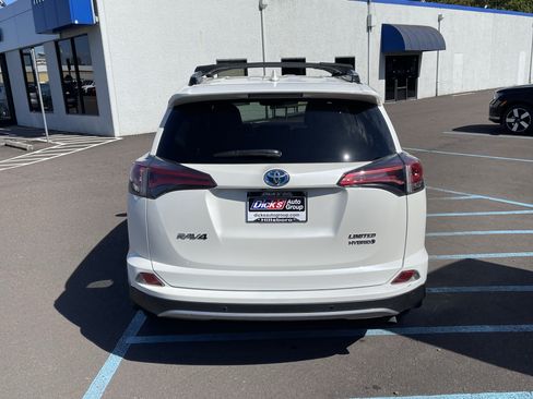 Used 2018 Toyota RAV4 Limited w/ Advanced Technology Package AWD/4WD image 4