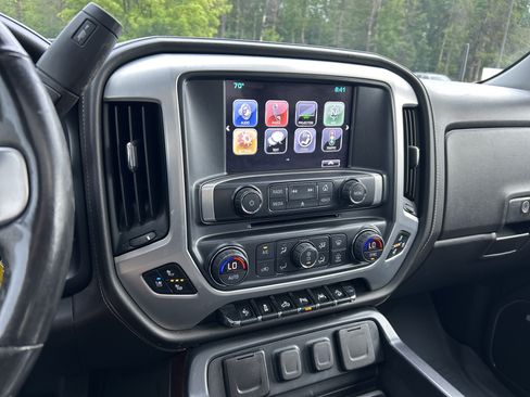 Used 2018 GMC Sierra 1500 SLT AWD/4WD image 18