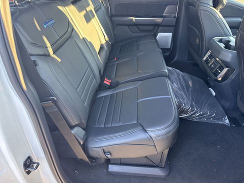 New 2026 Ford F250 Platinum image 15