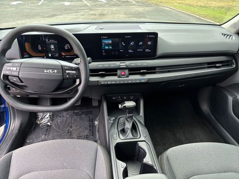 Used 2025 Kia K4 FWD image 28