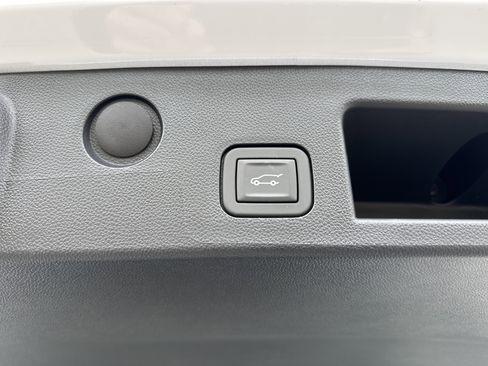 New 2026 GMC Terrain Denali w/ LPO, Floor Liner Package image 35