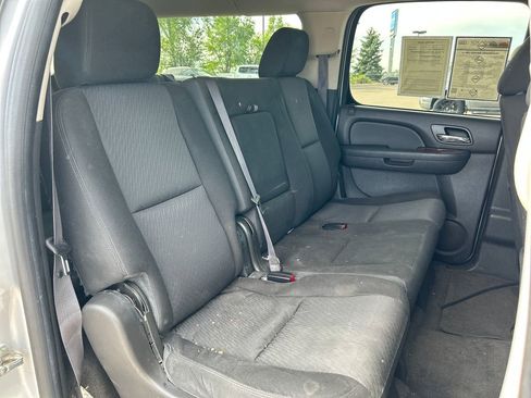 Used 2014 Chevrolet Suburban LS AWD/4WD image 19