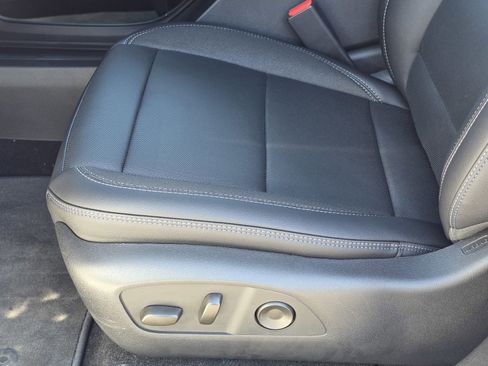 New 2026 Chevrolet Equinox EV LT w/ Convenience Package II image 22