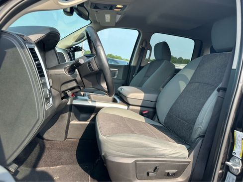 Used 2017 RAM 1500 Big Horn AWD/4WD image 8