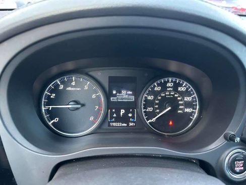 Used 2017 Mitsubishi Outlander SE image 15