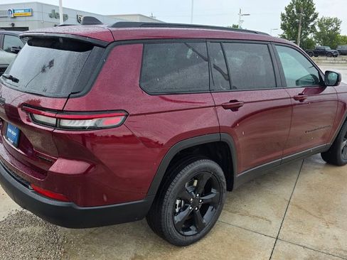 New 2025 Jeep Grand Cherokee L Limited w/ Black Appearance Package image 5