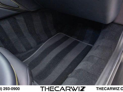 Used 2023 Aston Martin V8 Vantage Coupe RWD image 78