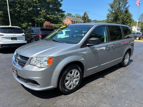 Used 2019 Dodge Grand Caravan SE FWD image 1