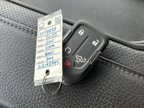 Used 2022 GMC Sierra 1500 Denali w/ Denali Premium Package image 34