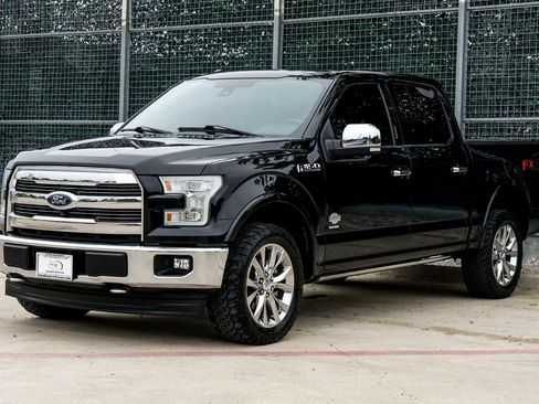 Used 2017 Ford F150 King Ranch w/ Equipment Group 601A Luxury AWD/4WD image 7