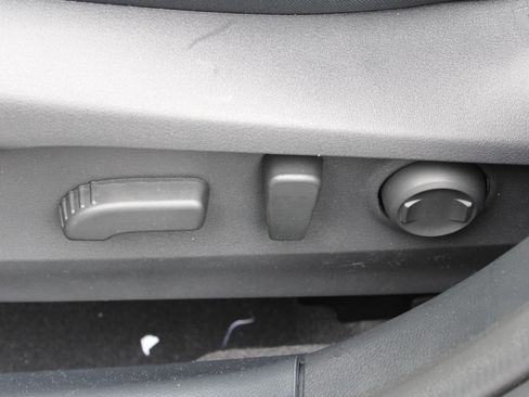 Certified 2025 Subaru Outback Premium AWD/4WD image 17