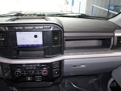 Used 2024 Ford F250 XL w/ STX Appearance Package image 28