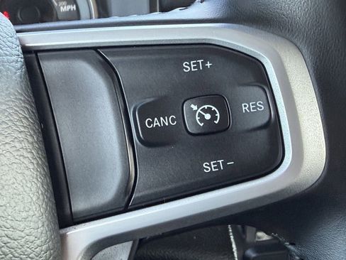 Used 2020 RAM 1500 Big Horn RWD image 31