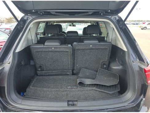 Used 2019 Volkswagen Tiguan SEL R-Line image 10