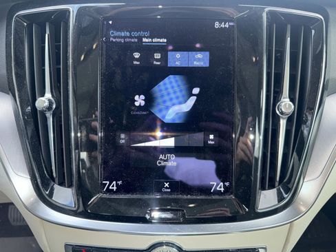 Used 2021 Volvo S60 T5 Momentum w/ Protection Package Premier image 20