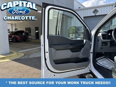 New 2025 Ford F450 XL w/ XL Chrome Package image 21