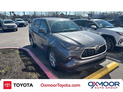 Used 2022 Toyota Highlander LE