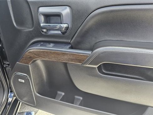 Used 2018 GMC Sierra 3500 Denali w/ Duramax Plus Package image 31