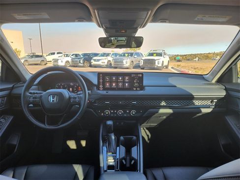 Used 2023 Honda Accord EX-L image 14