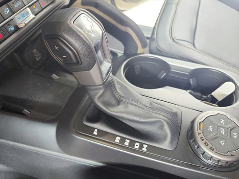 New 2026 Ford Bronco Badlands AWD/4WD image 27