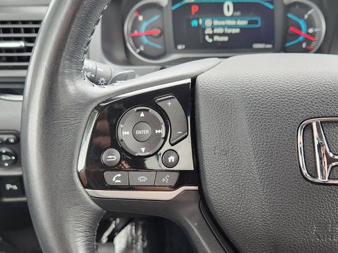 Used 2019 Honda Pilot Touring image 15