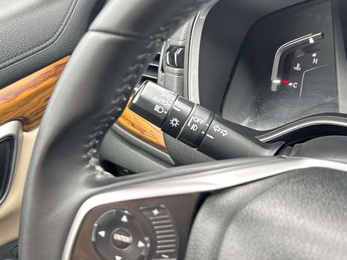 Used 2018 Honda CR-V Touring image 11
