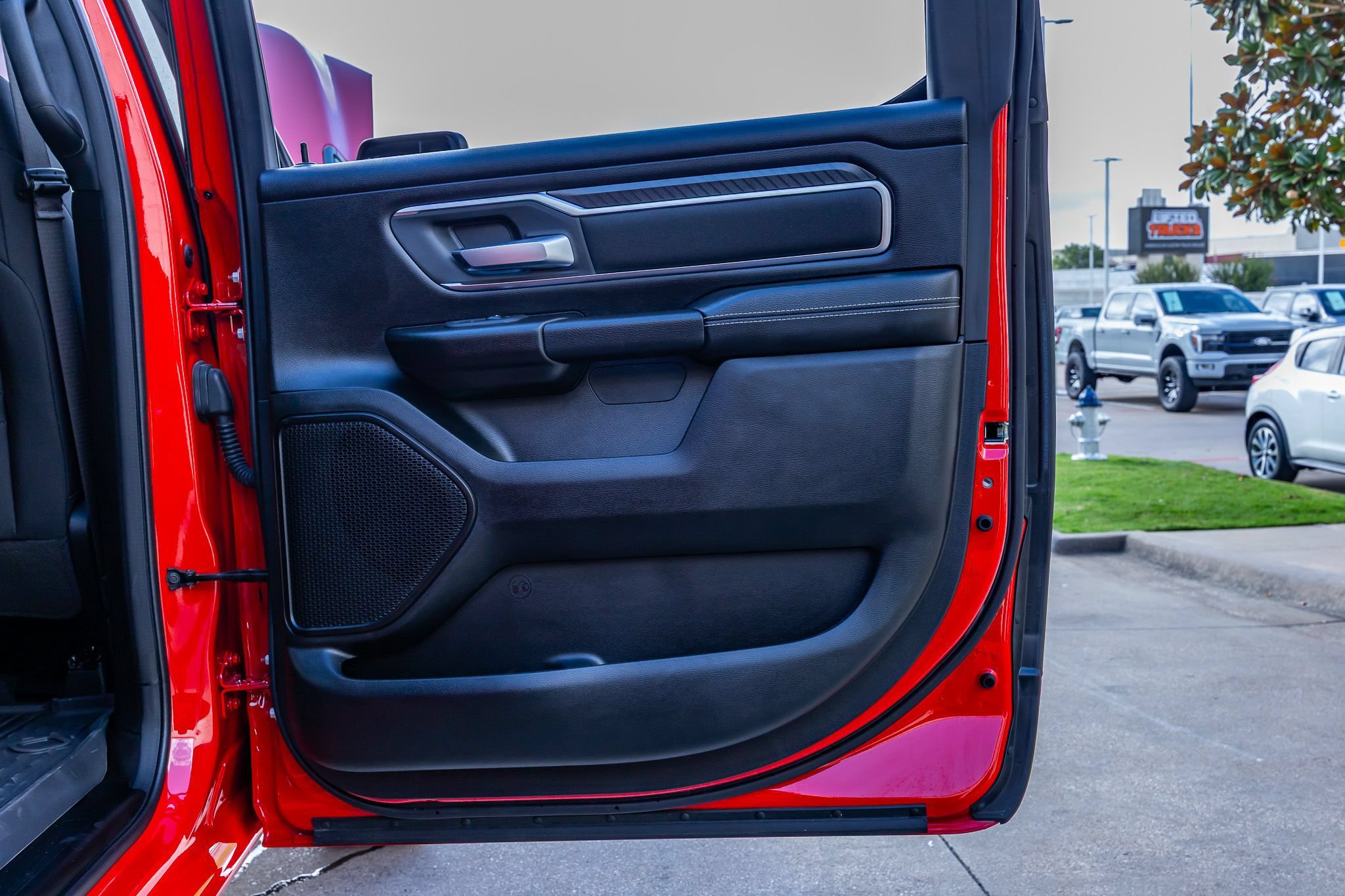 Used 2025 RAM 1500 Big Horn AWD/4WD image 44