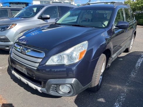 Used 2013 Subaru Outback 2.5i Limited AWD/4WD image 1