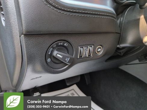 Used 2021 Dodge Charger Scat Pack w/ Dynamics Package RWD image 13