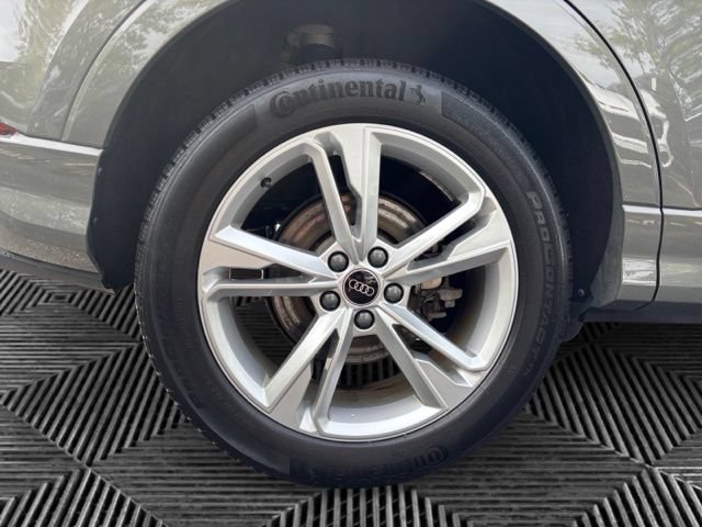 Used 2024 Audi Q3 2.0T Premium w/ Convenience Package AWD/4WD image 33