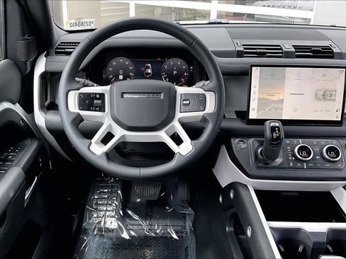 Certified 2025 Land Rover Defender 110 S AWD/4WD image 5