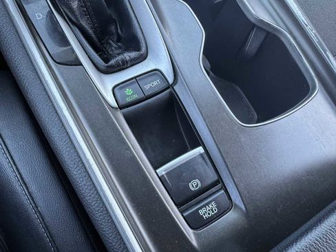 Used 2018 Honda Accord Sport image 29
