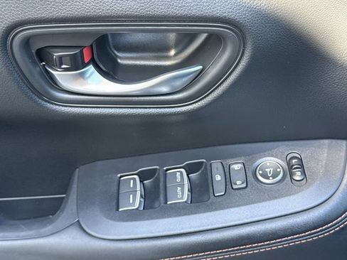 Used 2025 Honda HR-V Sport image 16