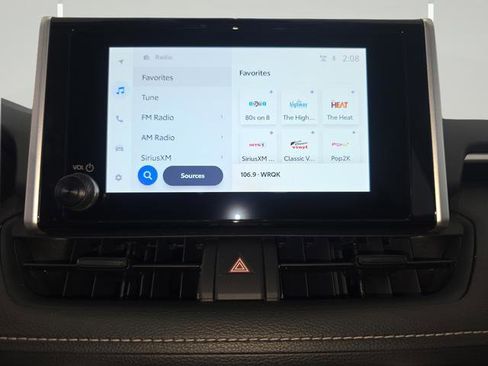 Used 2025 Toyota RAV4 XLE image 18