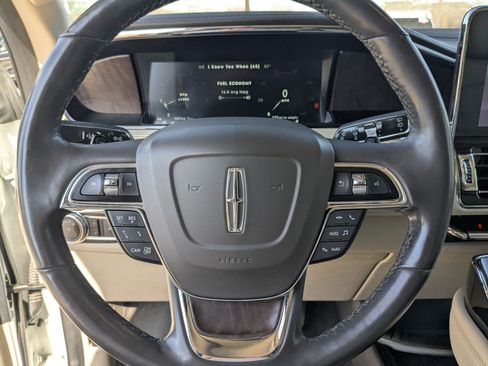 Used 2021 Lincoln Navigator L Reserve image 13