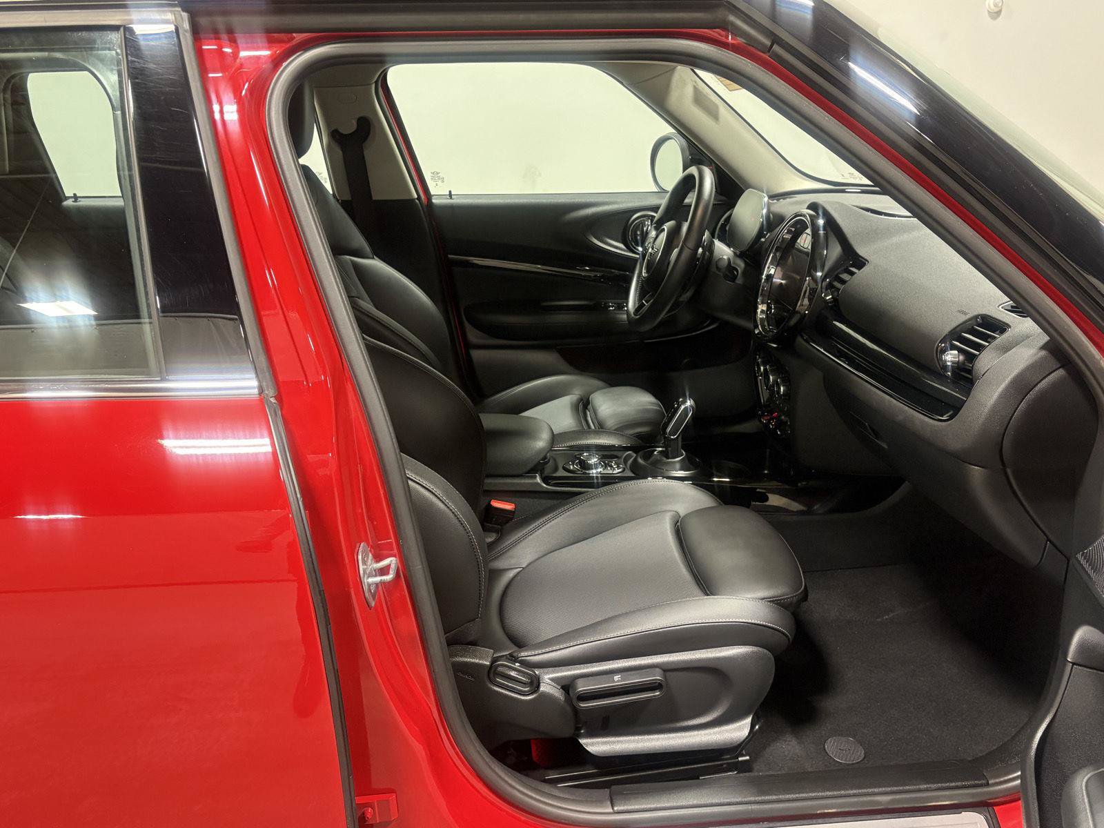 Used 2024 MINI Cooper Clubman S AWD/4WD image 26