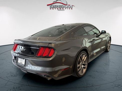 Used 2017 Ford Mustang GT Premium RWD image 19