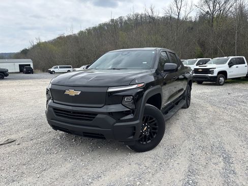 Used 2024 Chevrolet Silverado EV W/T image 12