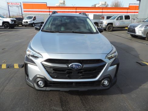 Used 2023 Subaru Outback Onyx Edition XT image 4