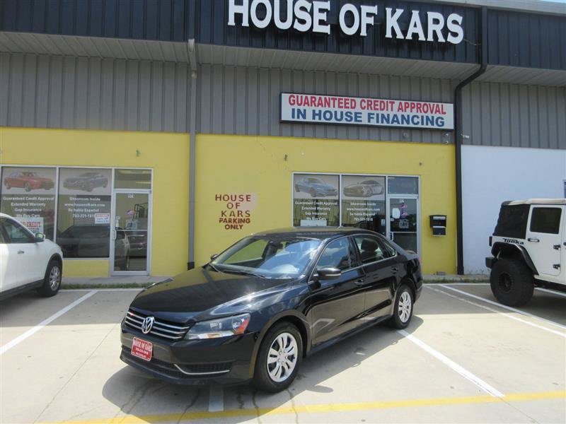 Used 2014 Volkswagen Passat 1.8T S FWD image 2
