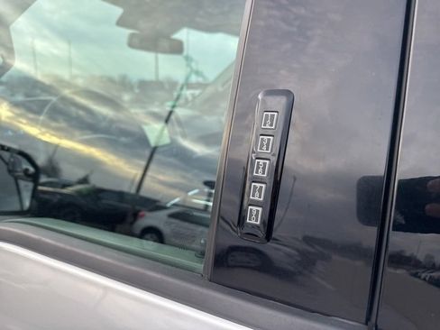 Used 2018 Ford F150 XLT w/ Equipment Group 302A Luxury image 22