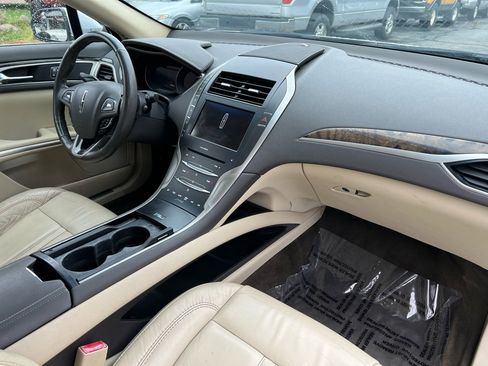 Used 2014 Lincoln MKZ AWD w/ Equipment Group 101A Select image 17
