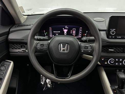 Used 2023 Honda Accord EX image 25