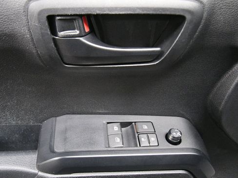 Certified 2021 Toyota Tacoma SR image 11