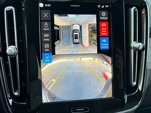 New 2026 Volvo EX40 Plus w/ Climate Package image 17