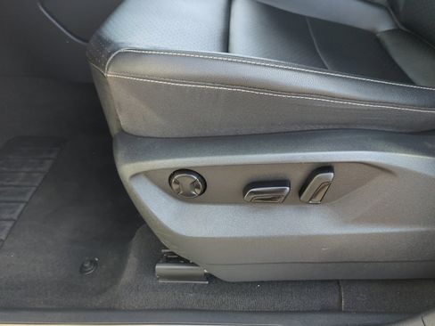 Certified 2023 Volkswagen Atlas SE image 14