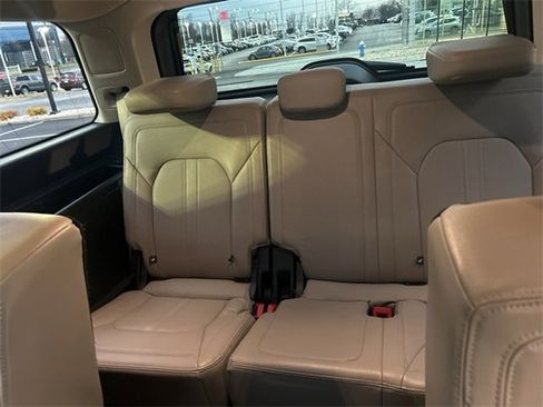 Used 2024 Ford Expedition Limited image 14